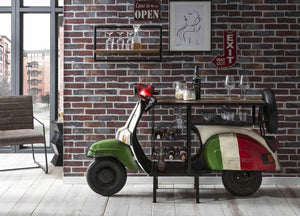 Stehtisch "Italien" aus einem recyceltem Roller